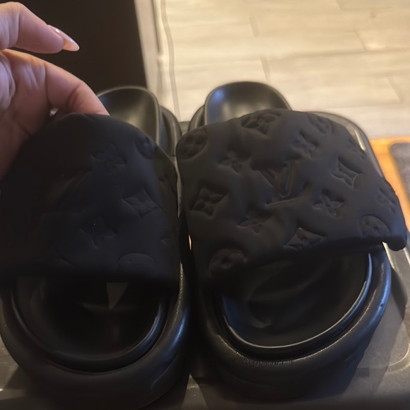 Louis Vuitton Black Slide Sandals - Picture 1 of 6